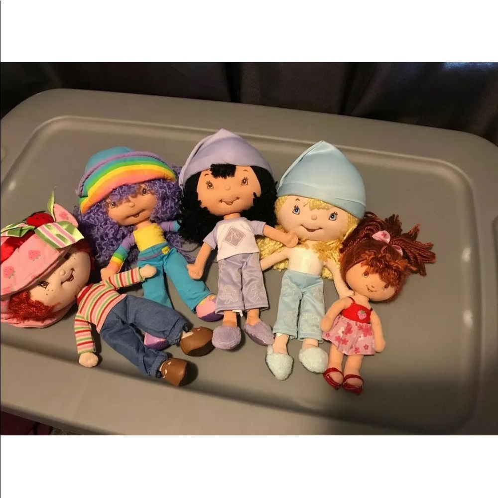 Lot Of 5 Strawberry Shortcake Friend Plush Dolls.
